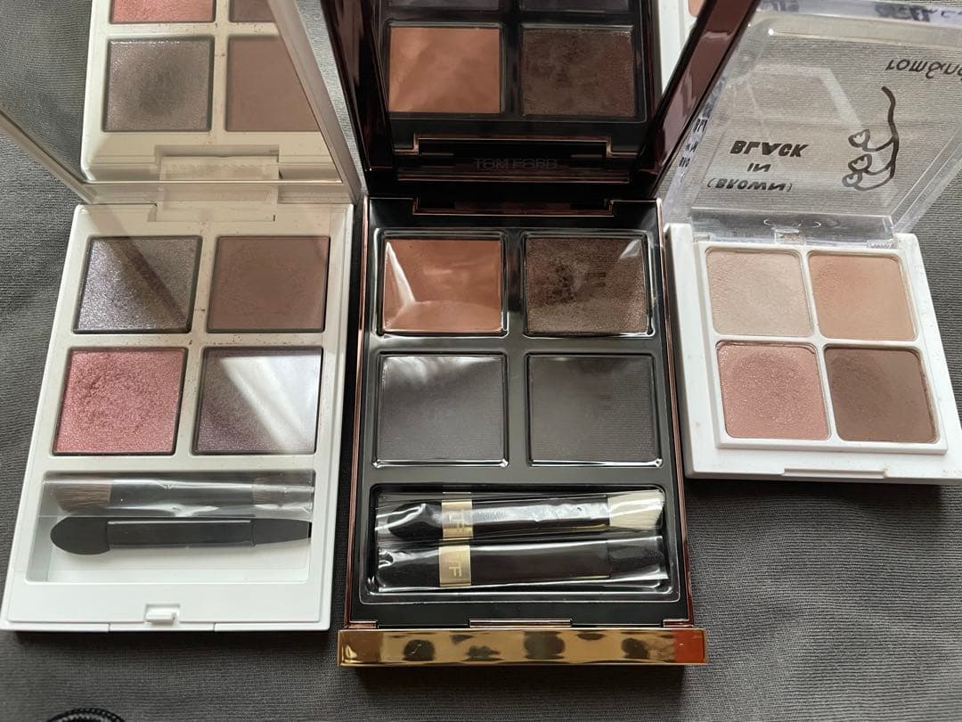 トムフォード　アディクション　ロムアンド　アイシャドウ