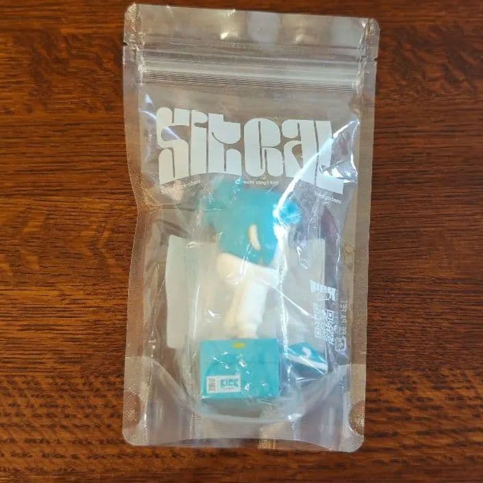 美品　Sit gal　ソフビ　ティファニーカラー 　kickちゃん