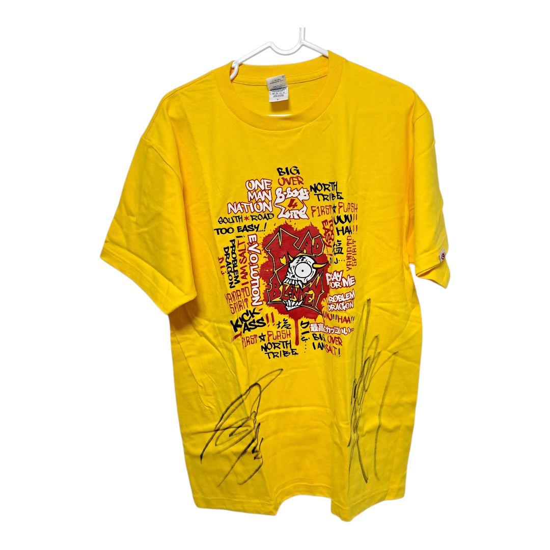 MAD BLANKY サイン入りイエローTシャツ - メルカリ