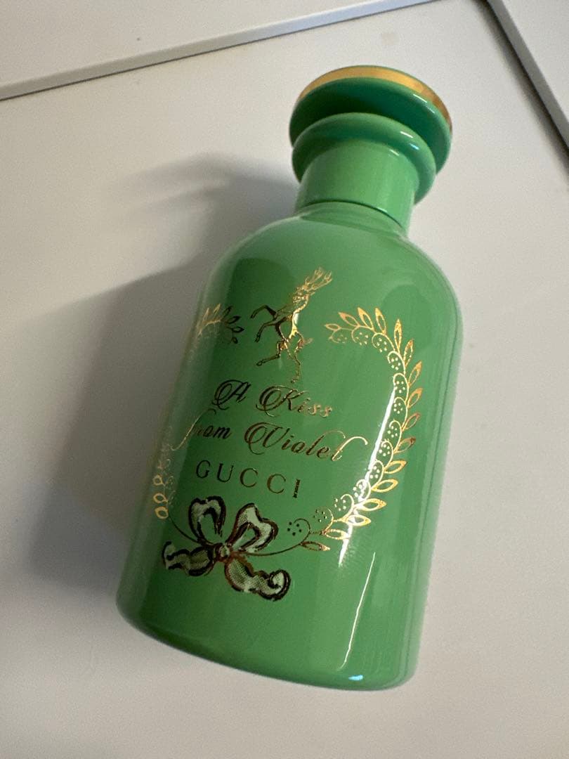 グッチアキスフロムバイオレット　パフュームオイル　20ml