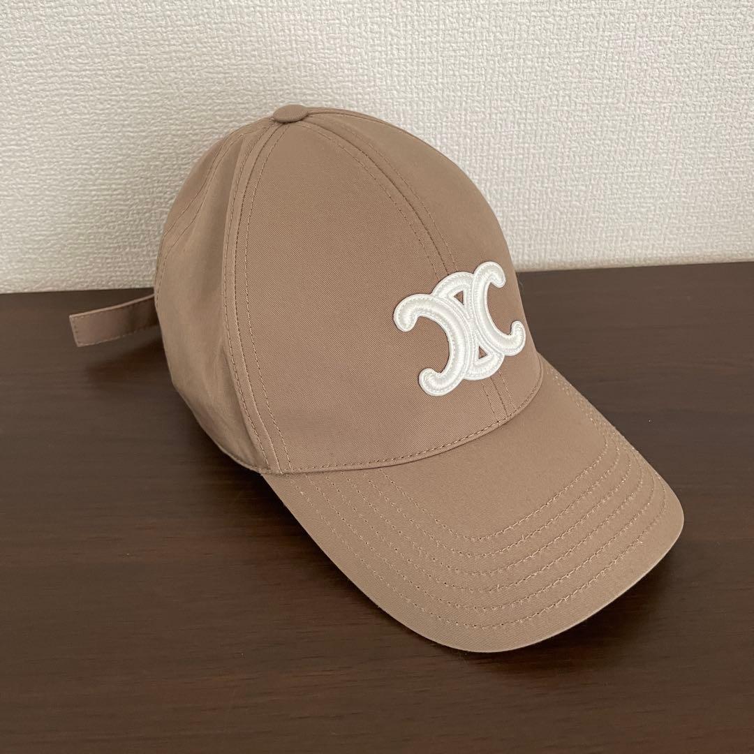 CELINEトリオンフ ベースボールキャップ コットン グレージュ L - メルカリ