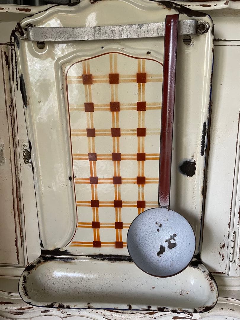 knock アンティーク　ホーロー　レードルラック　チェック柄　レードル付 アルミ製レードルラックお洒落なホーローお玉付き