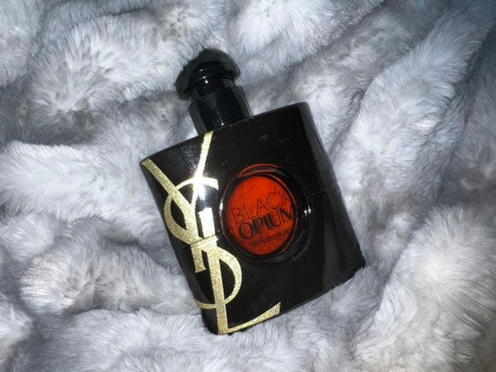 イブサンローラン限定パッケージ香水　新品未使用