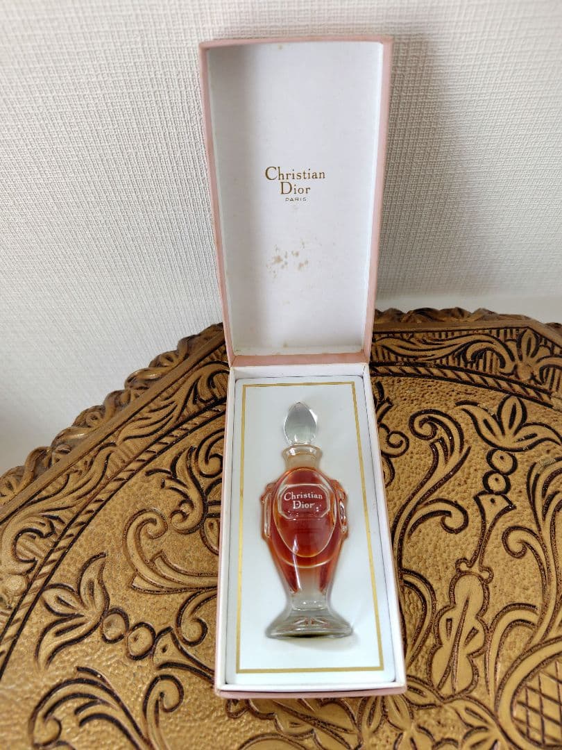 DIOR　クリスチャン ディオール　ディオリッシモ　アンフォラボトル　7.5ml