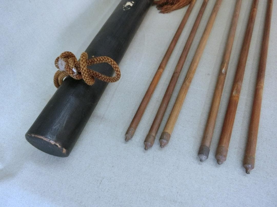 インテリア！【弓矢セット 矢筒 矢尻 矢の根 武具・RY】◇鍔拵え 刀