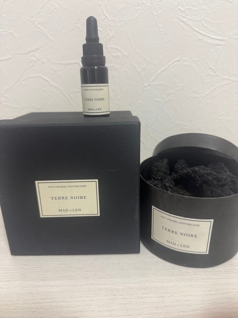 し*り様 MAD et LEN マドエレン TERRE NOIRE