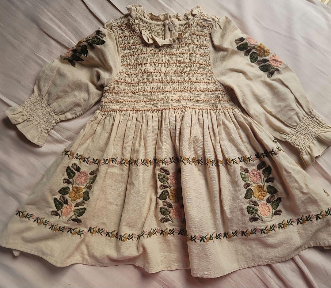 の*の様 apolina mia ワンピース　2-3y