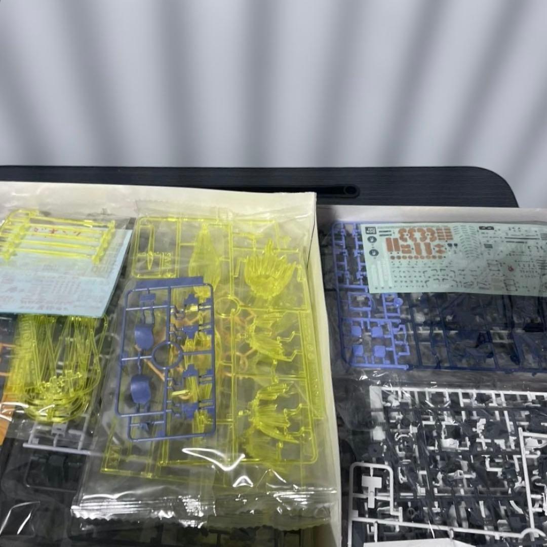 RGジオングエフェクトセットとRX-78-2ガンダムVer.3.0の 2セット