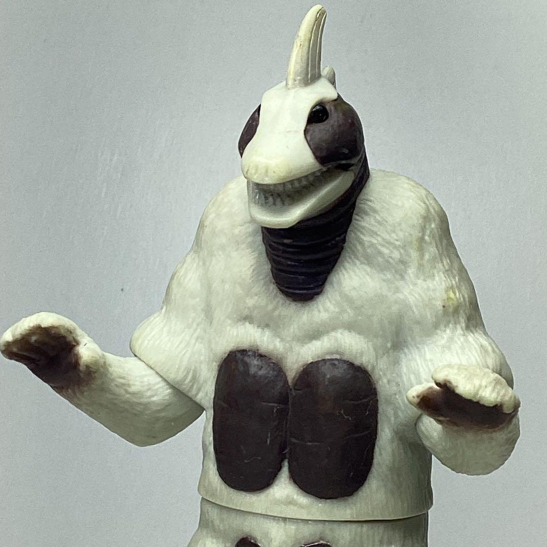 ウルトラ怪獣500シリーズ 雪女怪獣 スノーゴン - メルカリ