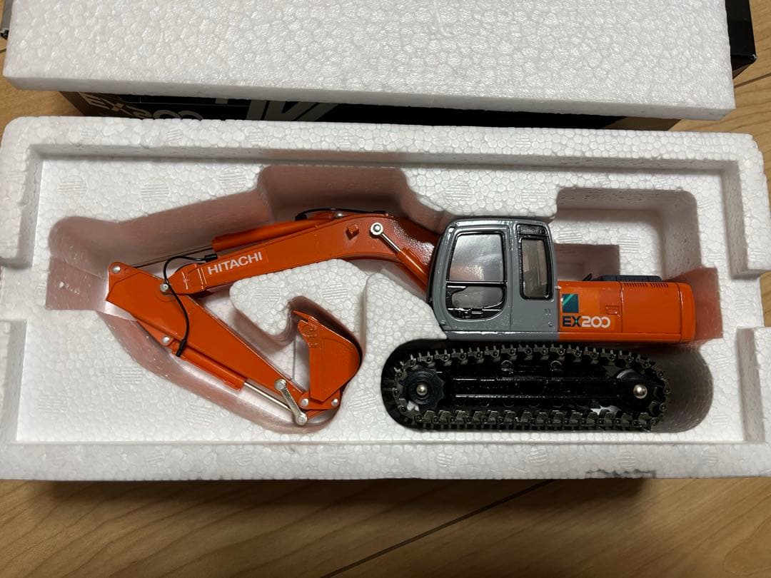 日立建機 EX200 1/40スケールモデル - メルカリ