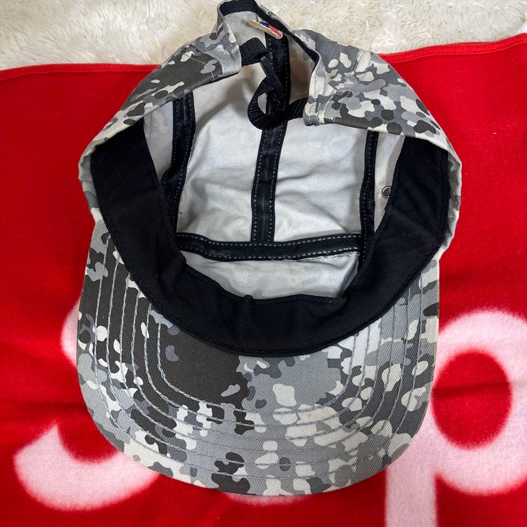 Supreme 迷彩キャップ ロゴ グレー デジカモ フリース膝掛け付き