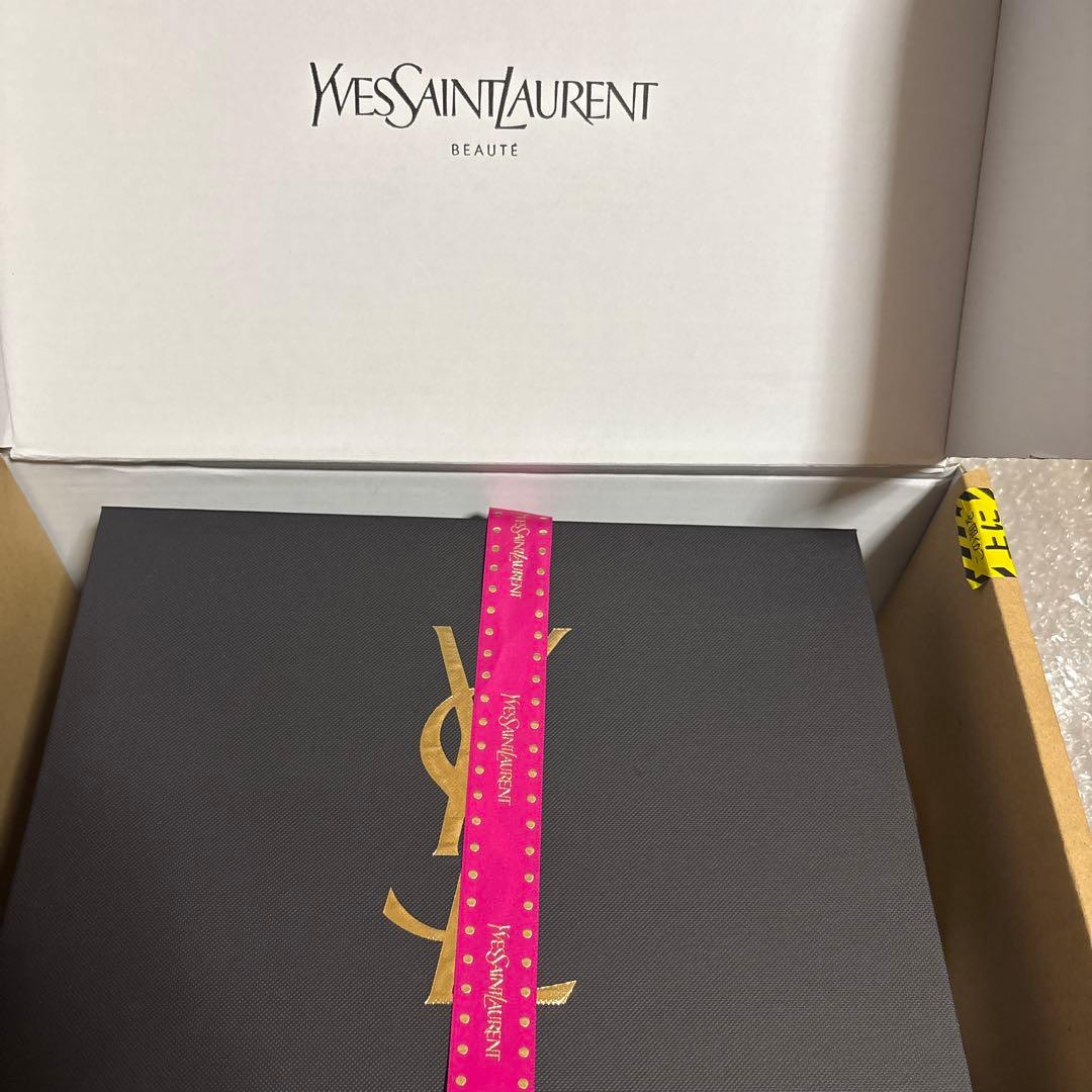 イヴ・サンローラン リブレ オーデパルファム ギフトセット ※説明文必読