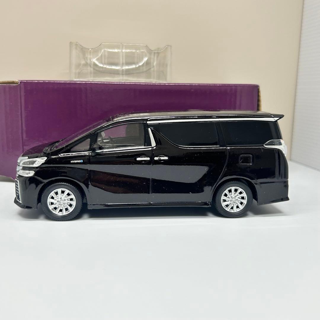 極美品‼︎ 1/30 トヨタ ヴェルファイア カラーサンプル ミニカー