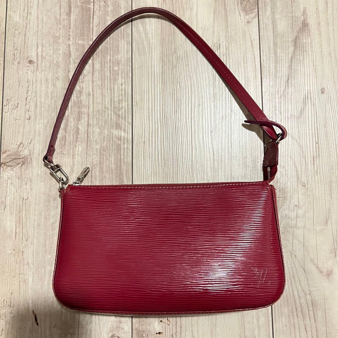 Louis Vuitton　アクセサリー　ポーチ　エピ　フューシャ