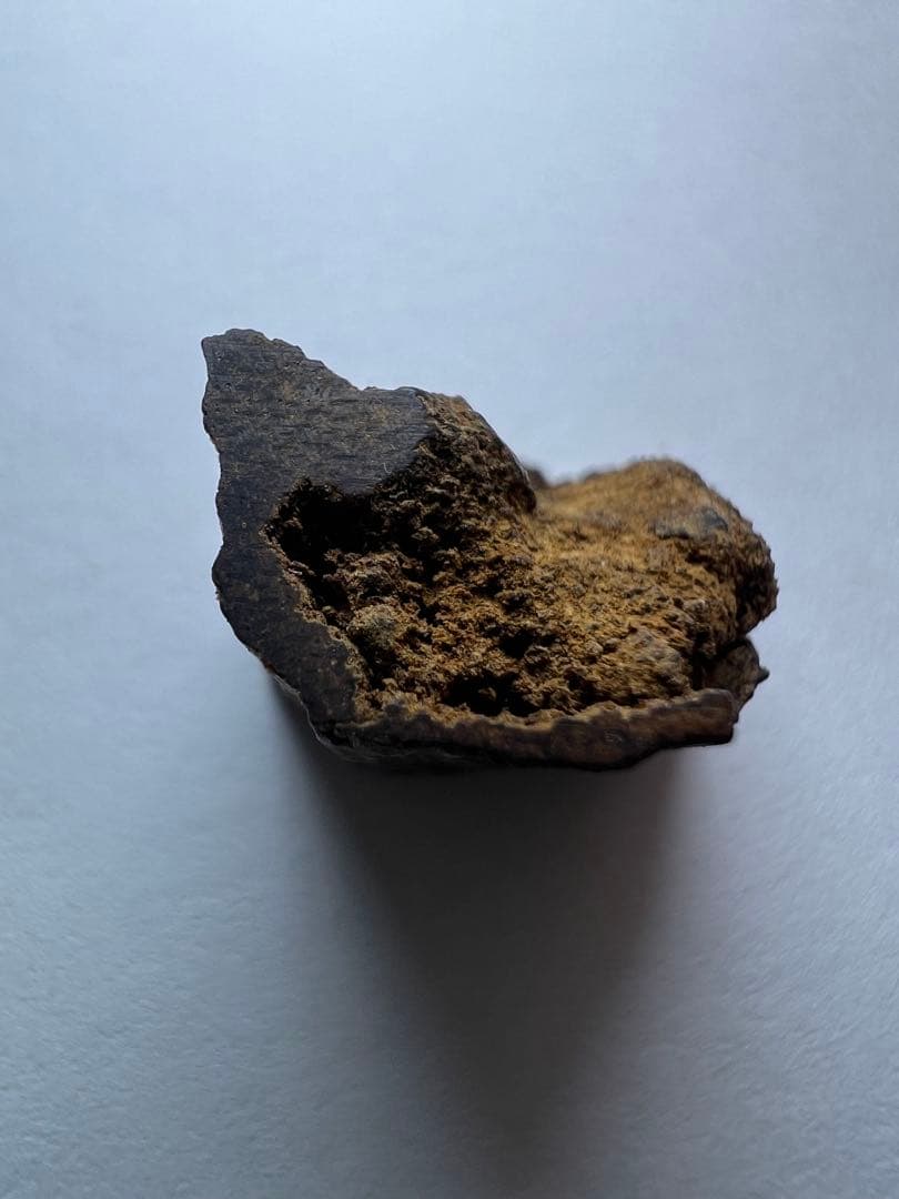 古渡命銘木 貳百種名香　真南蛮　銘【吐月】1.777g 香木/沈香/伽羅