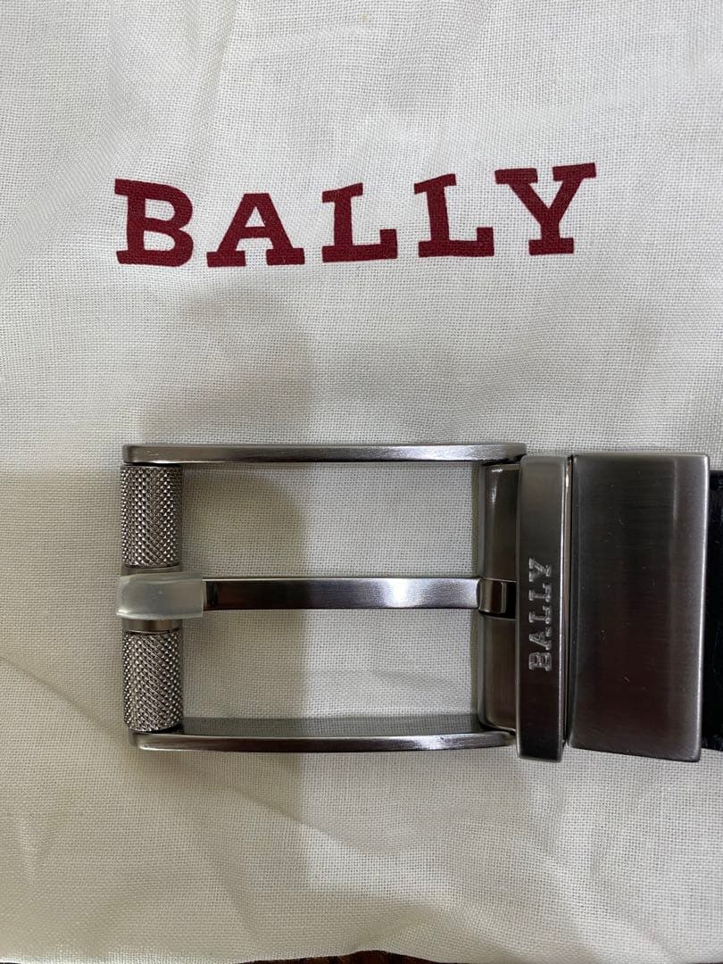 値下げしました！⭐️新品未使用⭐️バリー　レザーベルト