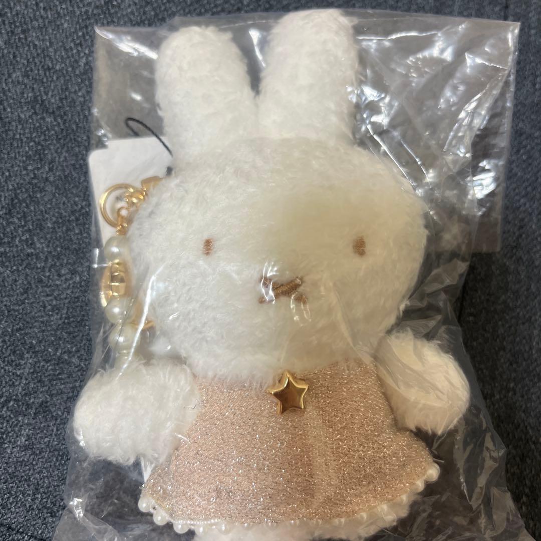 ミーア MIIAミッフィー シャイニーバッグチャーム マスコット ベージュ