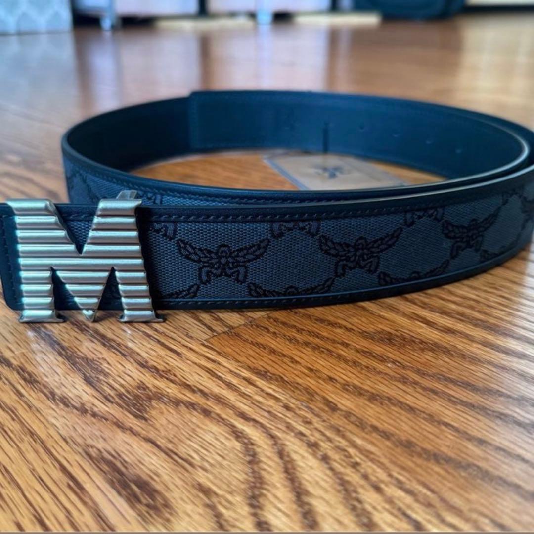 MCM ブラックレザーベルト未使用