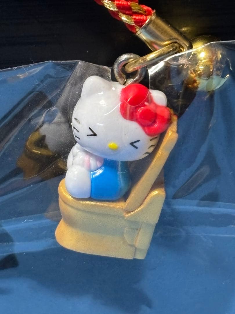 ご当地キティ 刈谷ハイウェイオアシス限定 デラックストイレ 根付け