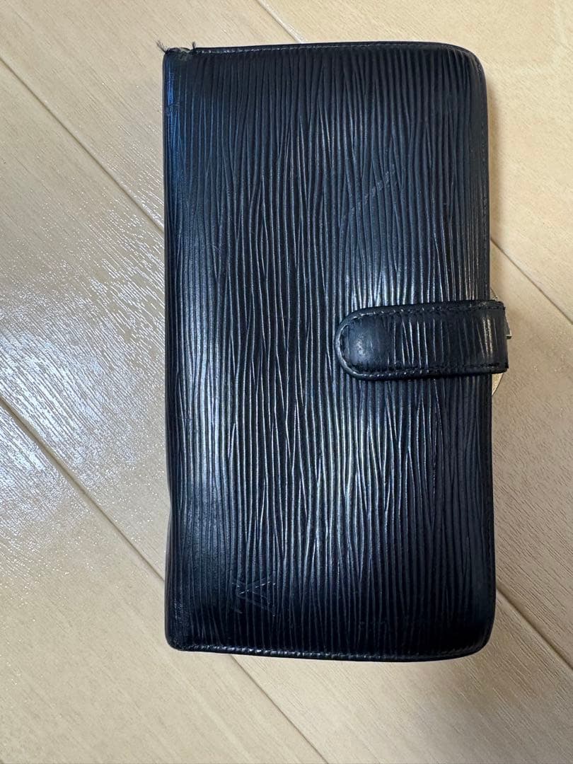 石*麻様 ルイヴィトン◆長財布◆エピ◆ブラック ジッピー・ウォレット ルイヴィトン 長財布 ジッピーウォレット