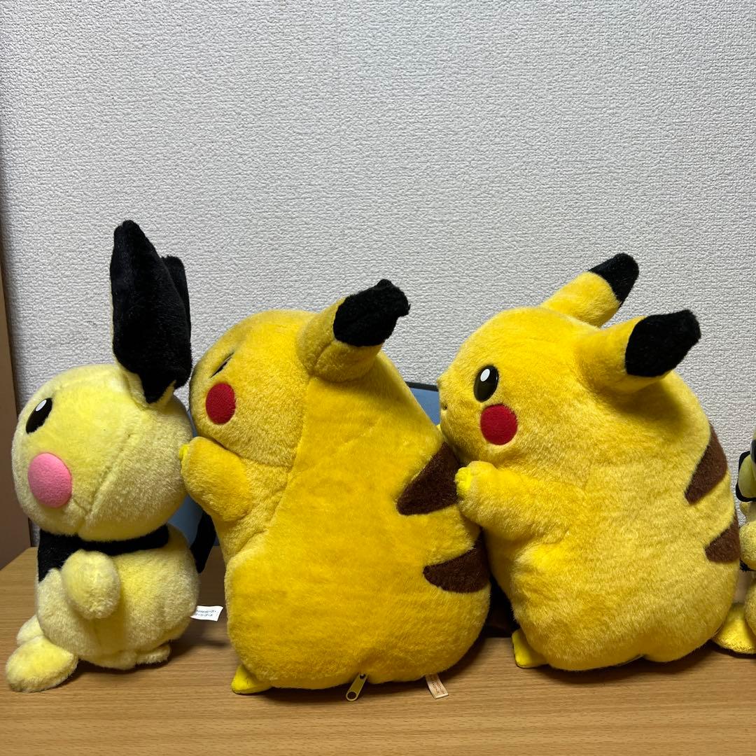 ピカチュウ ポケモン ぬいぐるみ まとめ売り - メルカリ