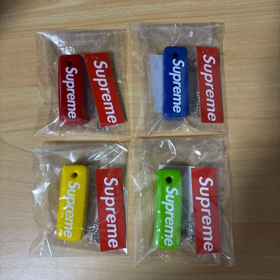 Supreme シュプリーム 23AW フローティング キーホルダー 4色セット