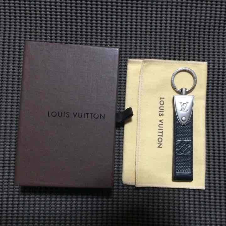 美品 定価35640円 ルイヴィトン ポルト クレ・ドラゴンヌ キーホルダー LOUIS VUITTON（ルイ・ヴィトン） レア未使用 ポルト クレ ドラゴンヌ