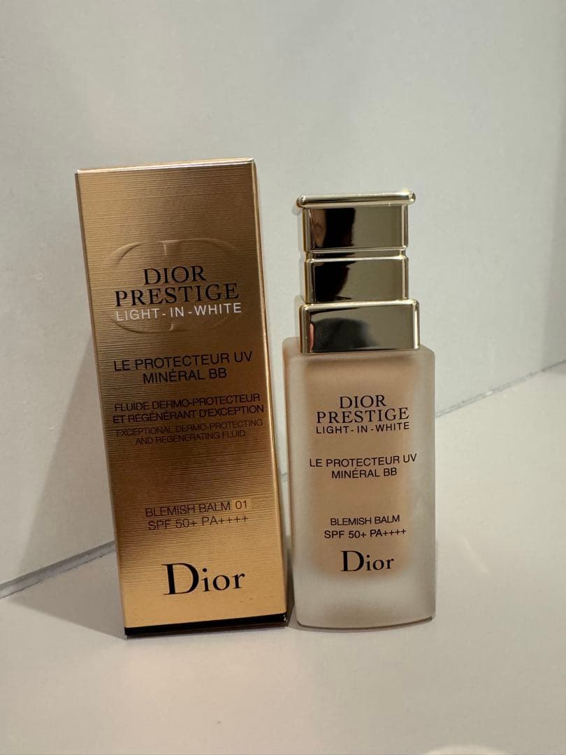 ディオールプレステージライトインホワイトルプロテクターuvBB 01 30ml