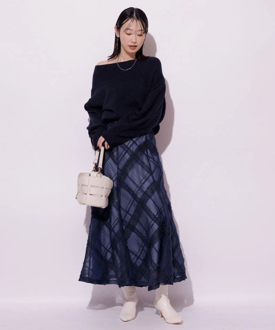 【新品タグ付き】Mystrada チュールチェック刺繍スカート ネイビー Mystrada（マイストラーダ）の「チュールチェック刺繍スカート