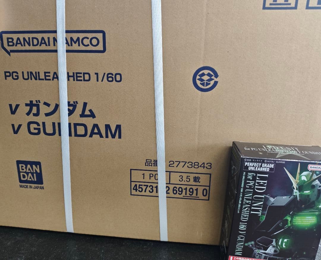BANDAI PG UNLEASHED 1/60 v ガンダム + LEDセット プレバンにて「PG UNLEASHED 1/60 νガンダム/LEDユニット」抽選販売が2
