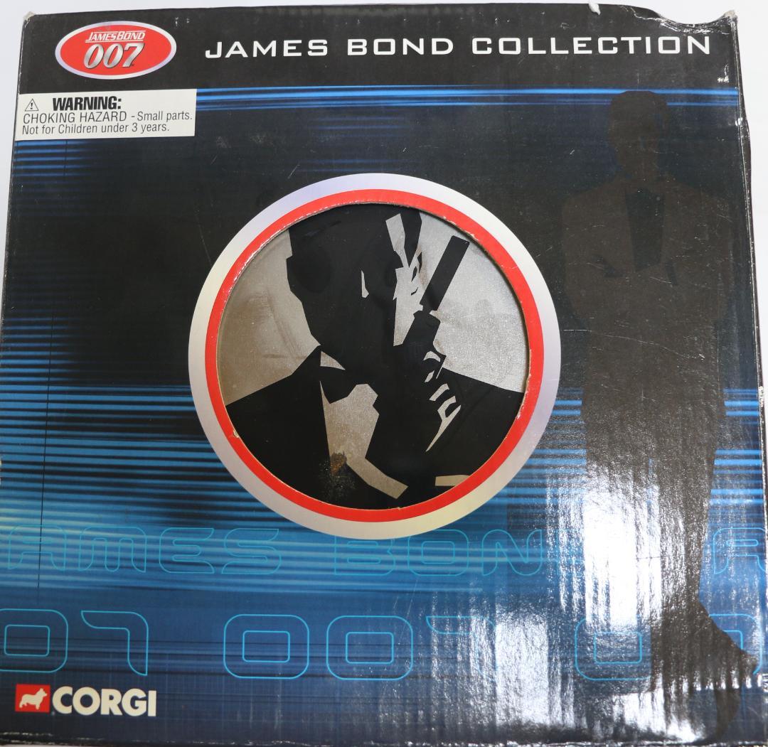 CORGI社007 ジェムス・ボンドコレクション（アストンマーチン等4台
