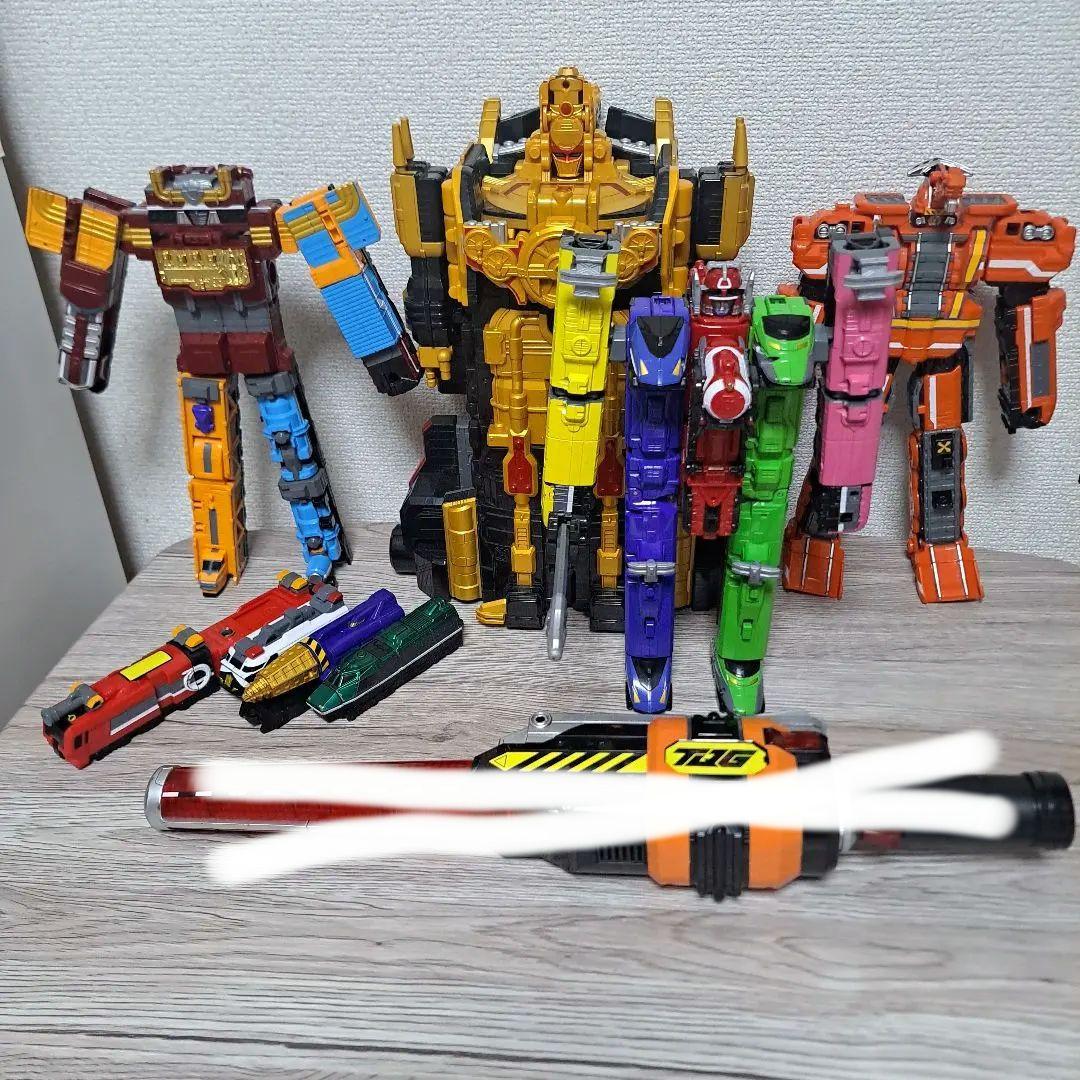 烈車戦隊 トッキュウジャー トッキュウレインボー 最強合体 ビルド