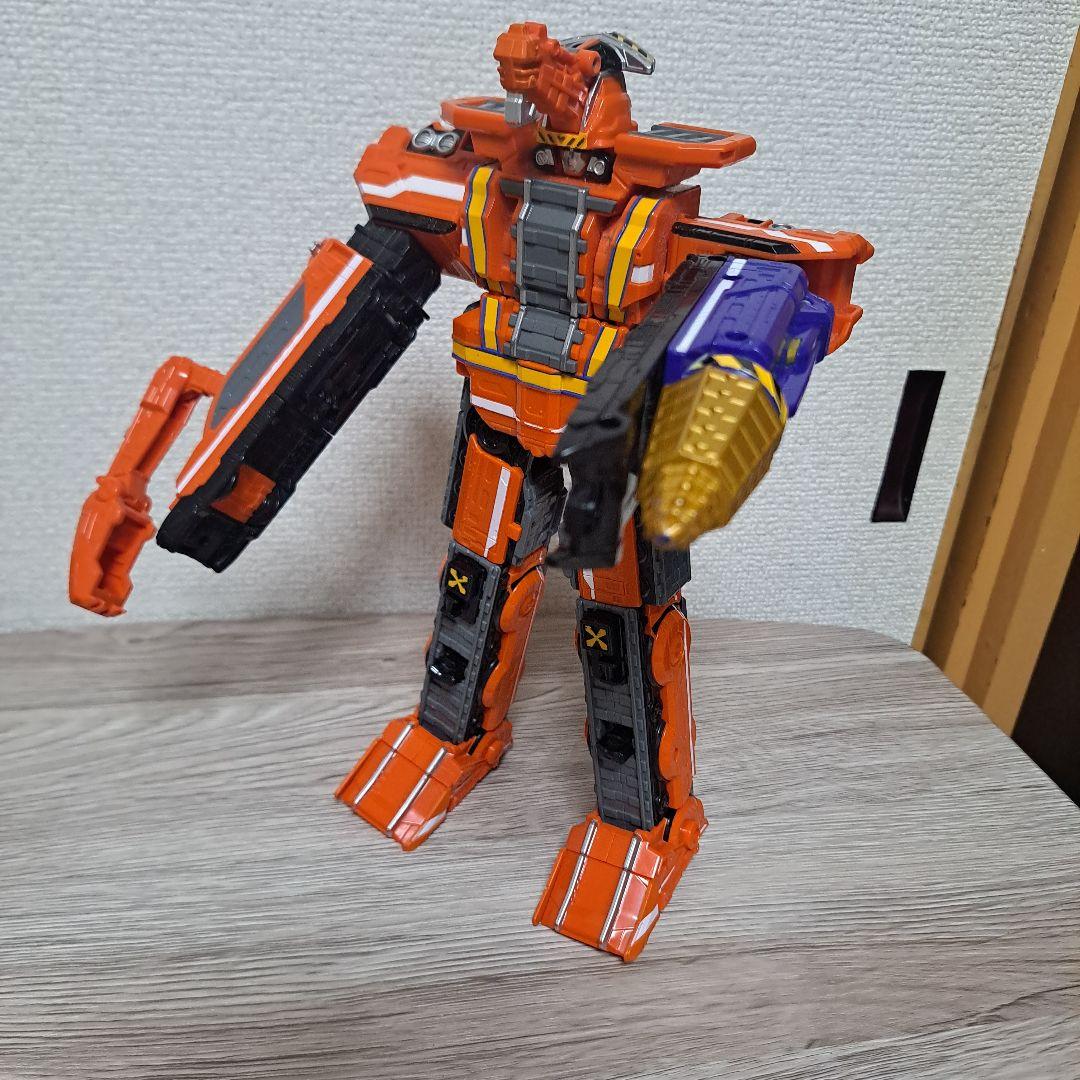 烈車戦隊 トッキュウジャー トッキュウレインボー 最強合体 ビルド