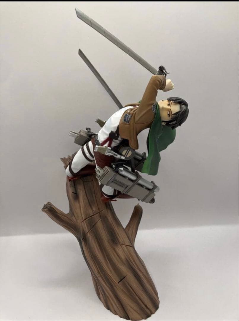 進撃の巨人　コトブキヤ　リヴァイ　フィギュア