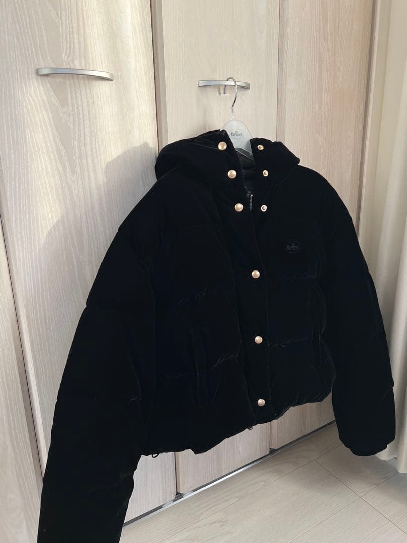 The barnnet Velvet Goose Puffer Jacket