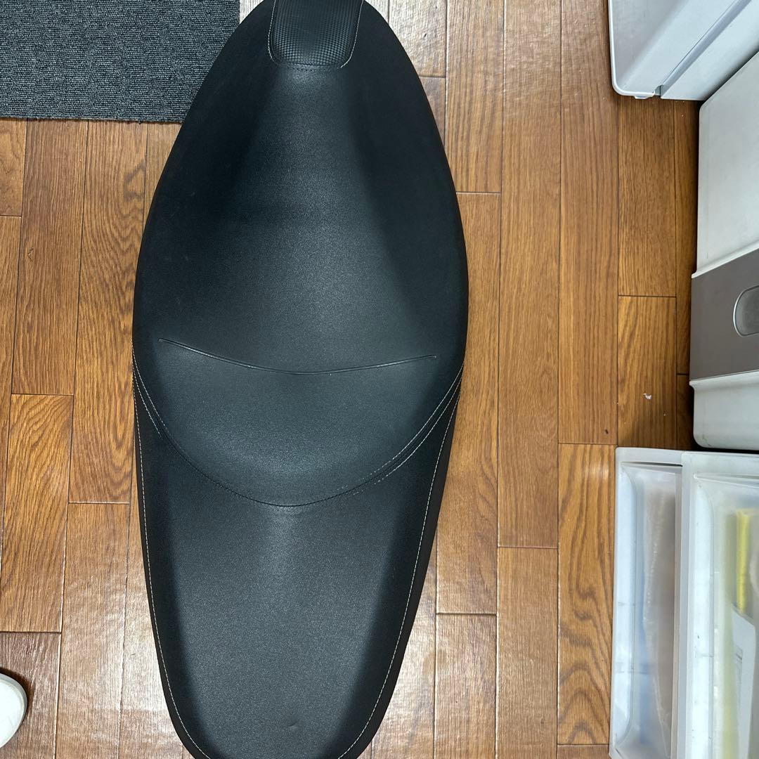 マジェスティS 純正シート 合成皮革