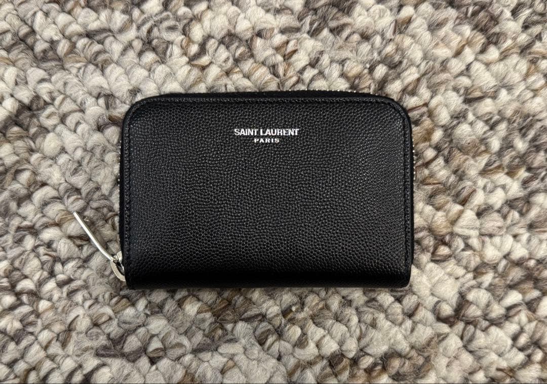 SAINTLAURENT、レザーケース