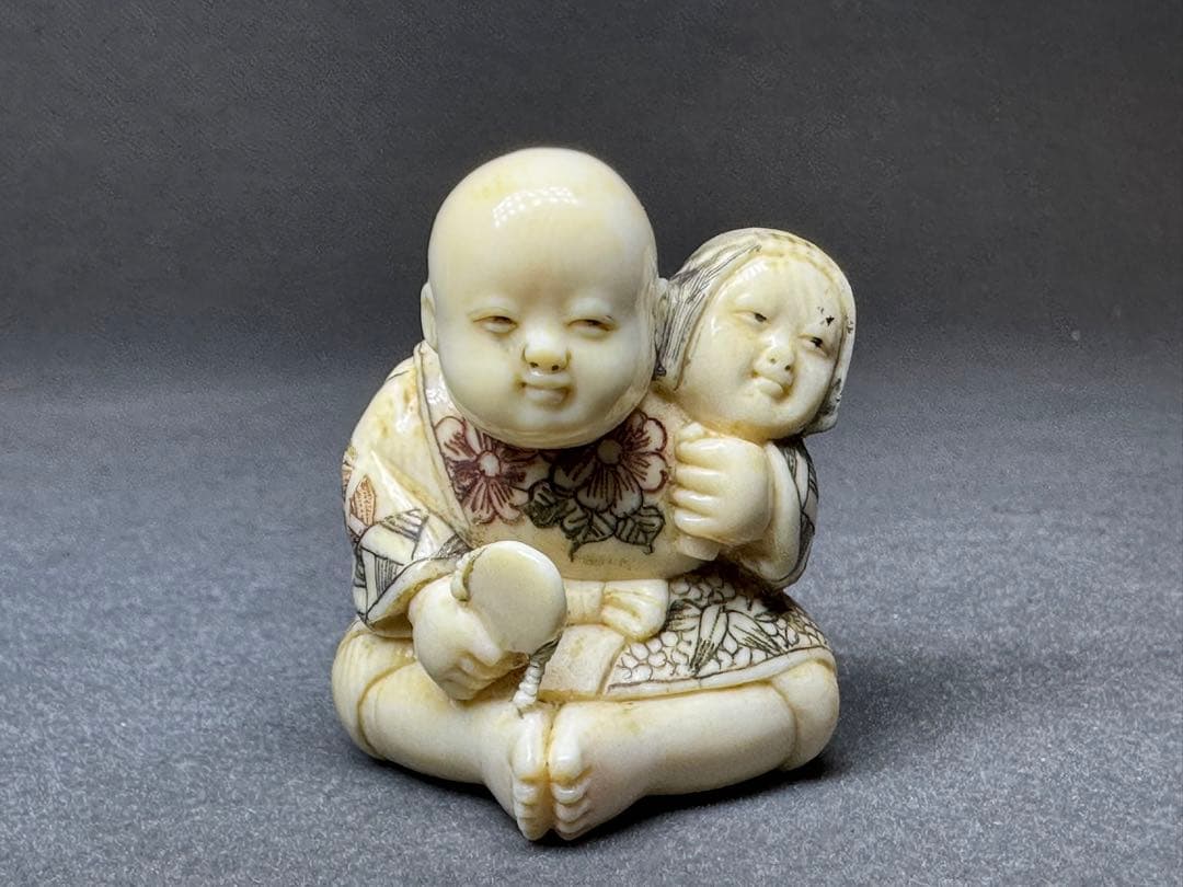 極上　根付　置物　彫刻 細密細工　骨董　アンティーク