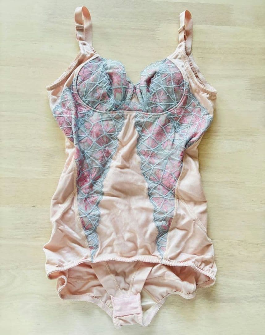 ぱ*ち様 マルコ　MARUKO フルカップボディースーツ　カーヴィシャスカレス