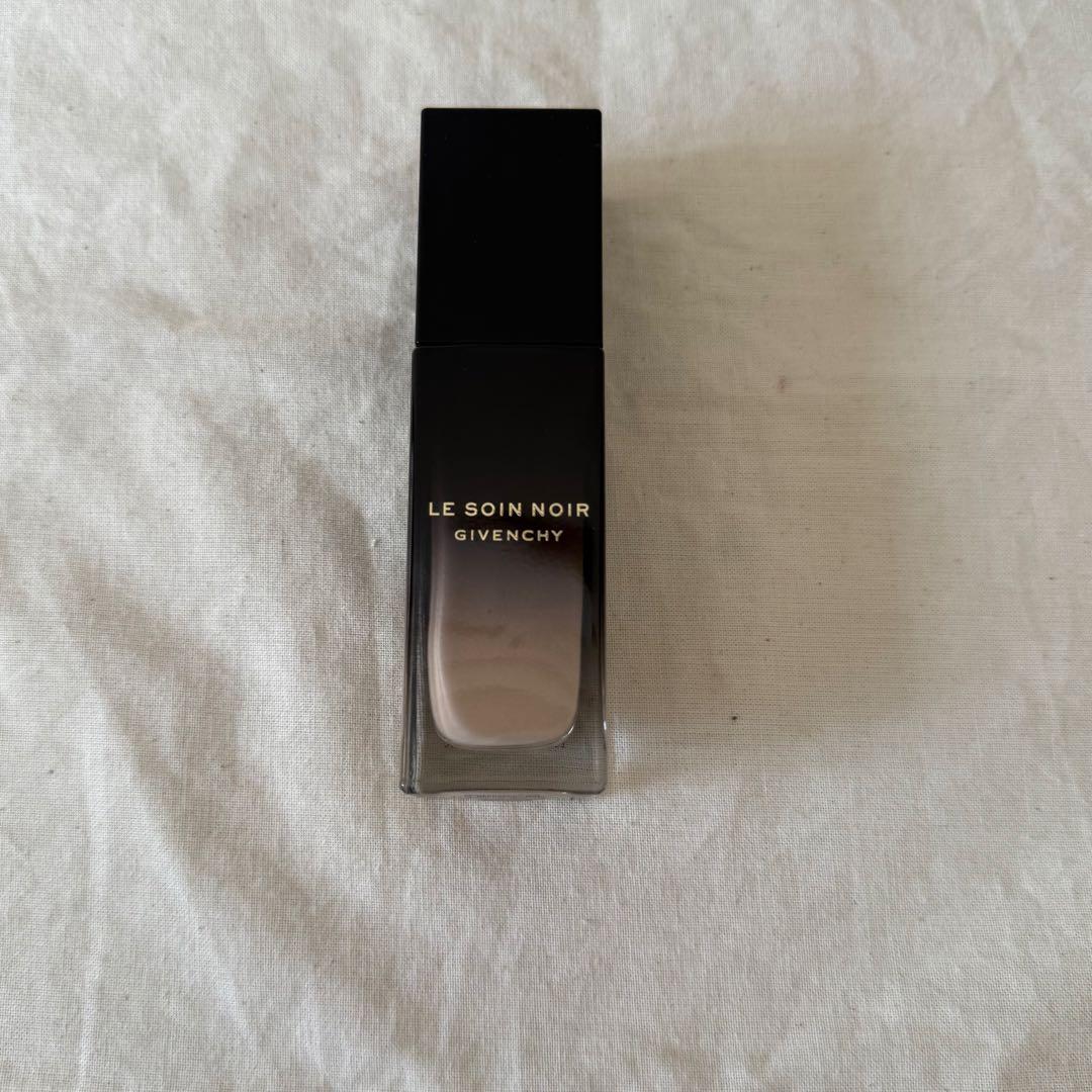 GIVENCHY ジバンシイ ソワン ノワール セラム ファンデーション 10