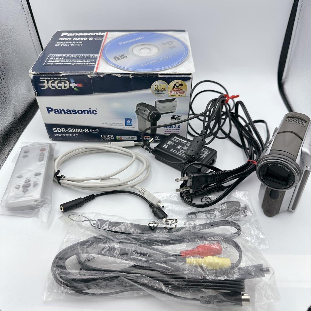 【美品】Panasonic SDR-S200-S ビデオカメラ 本体、付属品一式 概要 SDビデオカメラ SDR-S200 | デジタルビデオカメラ | Panasonic