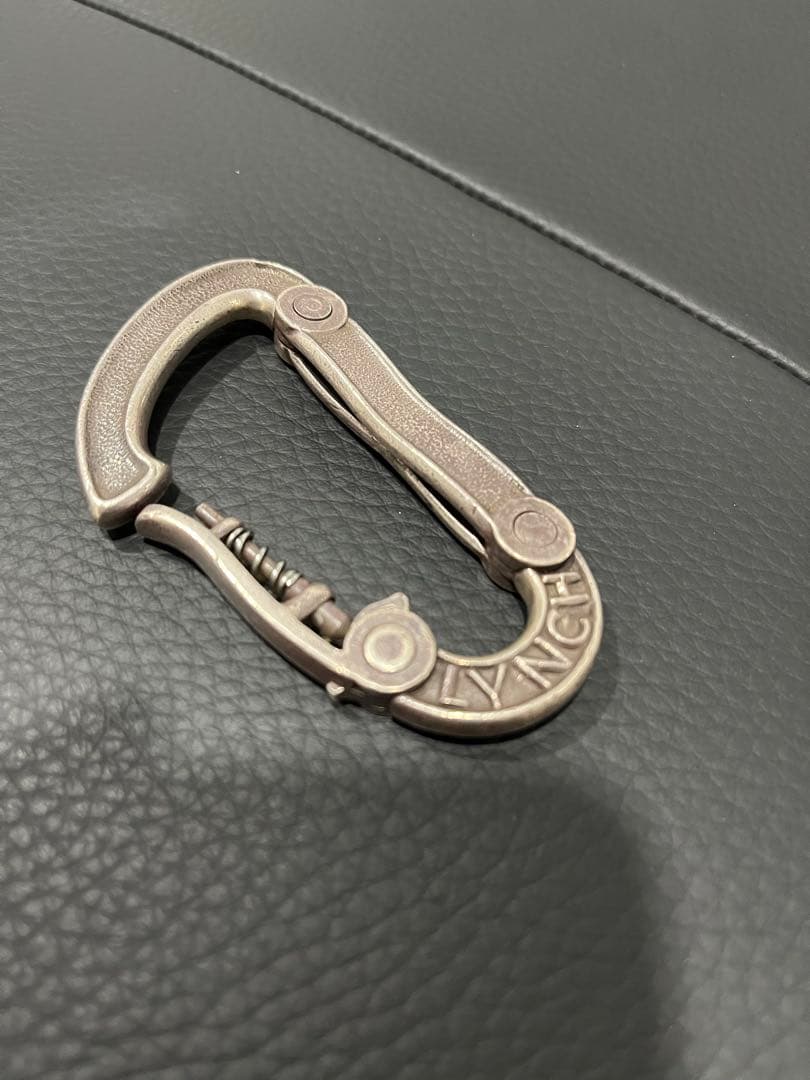 LYNCH SILVERSMITH カラビナ 廃盤品　凹みあり。