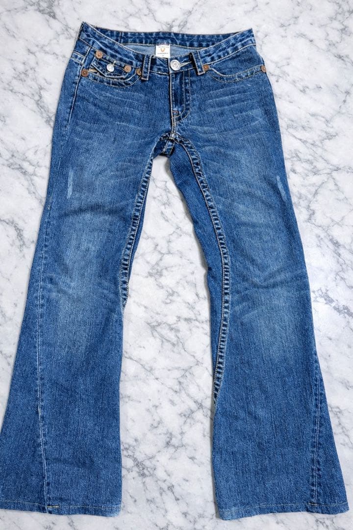 TRUE RELIGIONフレア ブーツカットデニムパンツ ブルー - メルカリ