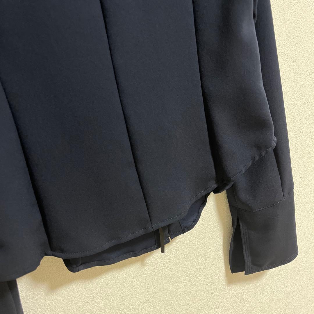 SQUARE COLLAR BACK SATIN BLOUSE 【 S 】 - メルカリ