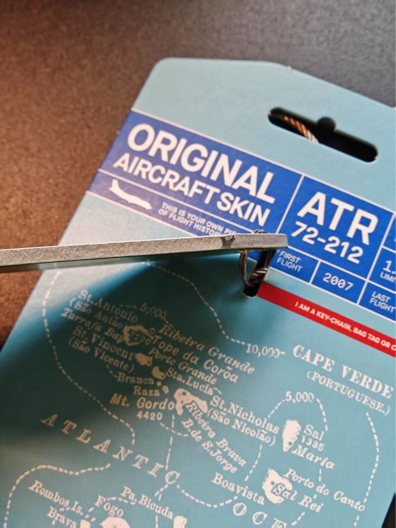 カーボベルデ航空 Aviationtag ATR-72 ぶ厚い コンビ色 - メルカリ