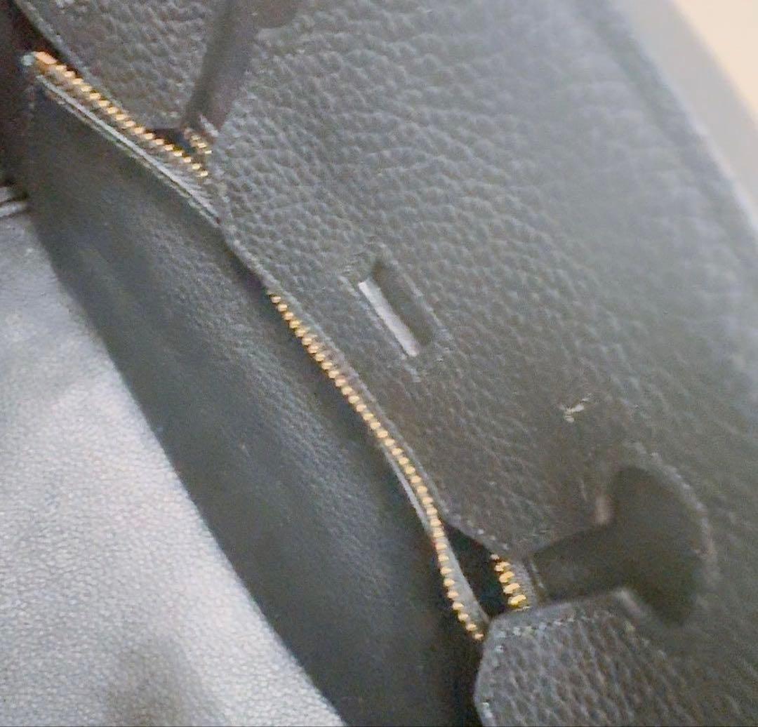 ブラックレザー ハンドバッグ ゴールド金具 - メルカリ