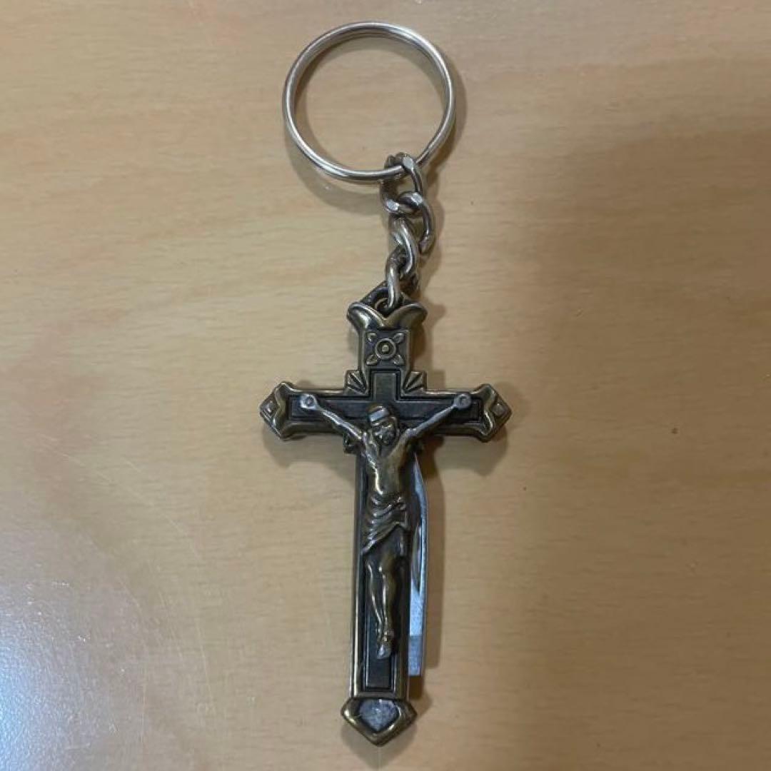 Supreme Crucifix Folding Knife Keychain - メルカリ