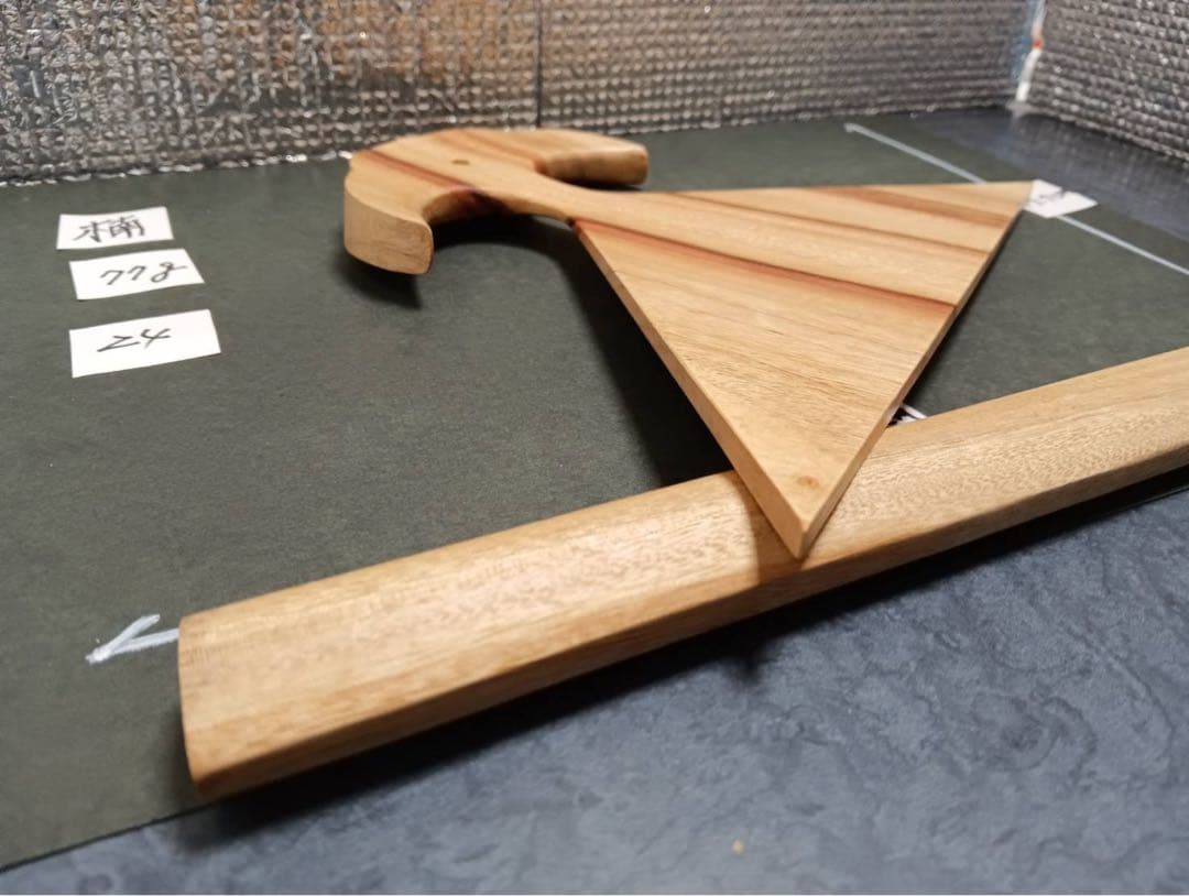 ㉔薩摩琵琶用 撥・楠（26.7cm）