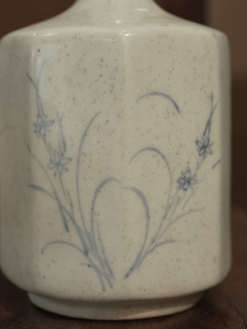 李朝染付 秋草紋 面取徳利 白磁 花瓶 Q1220