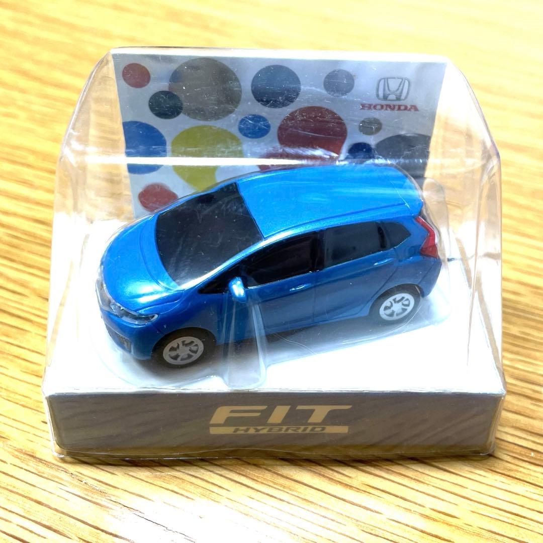 ホンダ フィット ハイブリッド LEDキーホルダー ミニカー - メルカリ